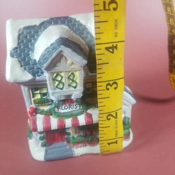 Christmas Village Vintage 5” Holiday Ceramic Florist, Porcelain Miniature - Picture 7 of 7
